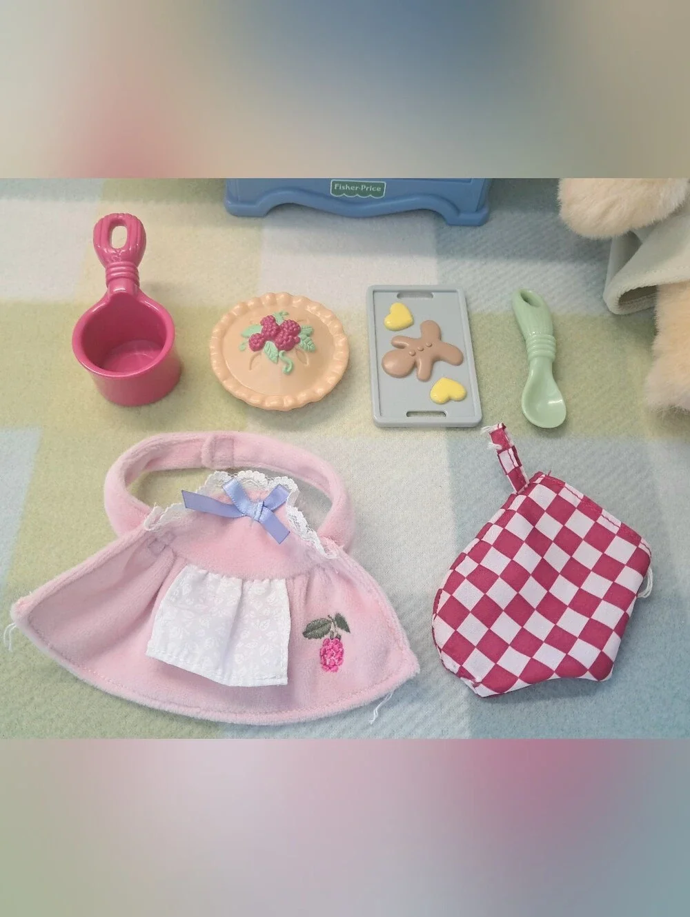 Fisher-Price Briarberry Mollyberry Bear & Kitchen Stove Set Vintage 1998